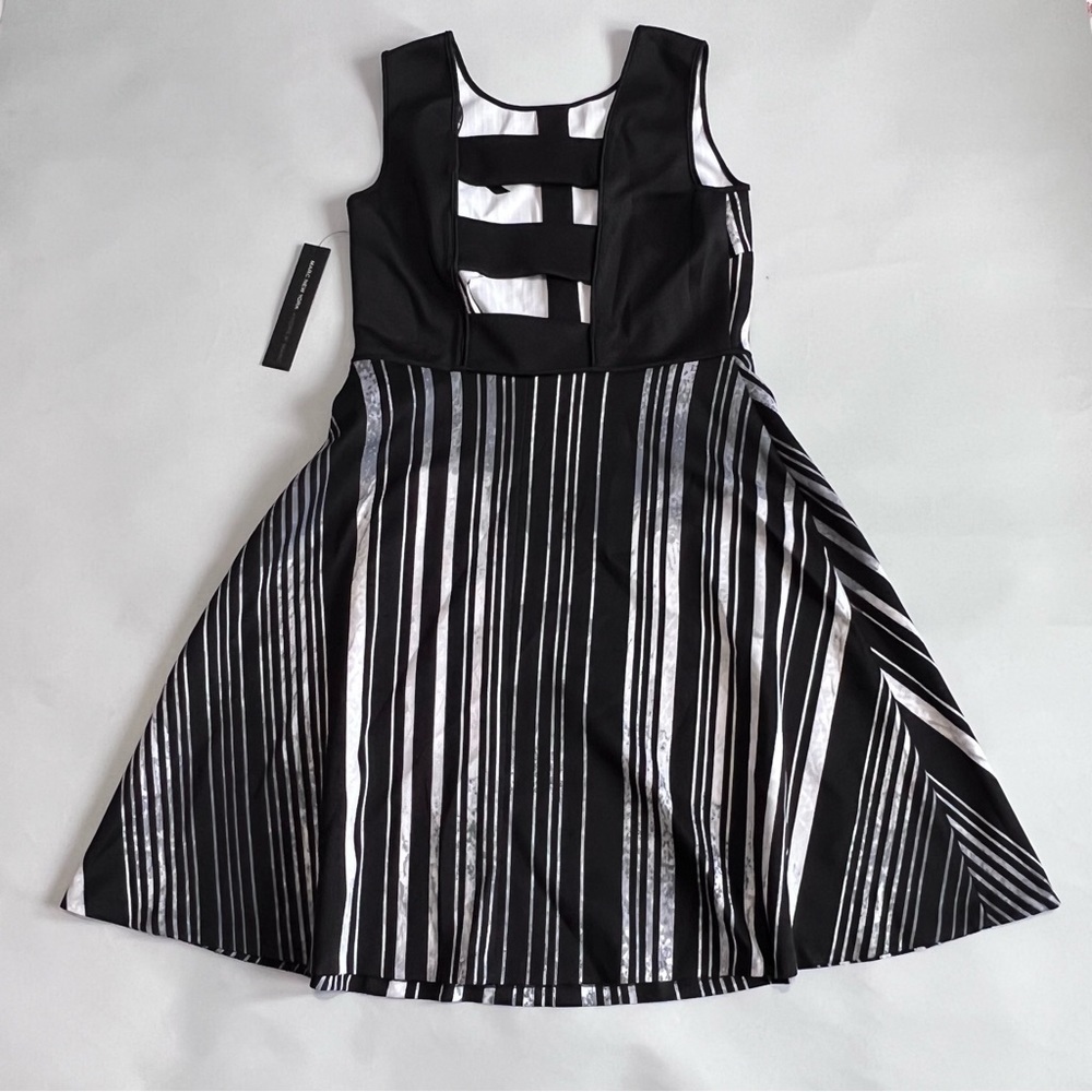 MARC New York Black Gray Vertical Stripes Sleeveless Fit and Flare Dress Size 4 - Picture 5 of 13